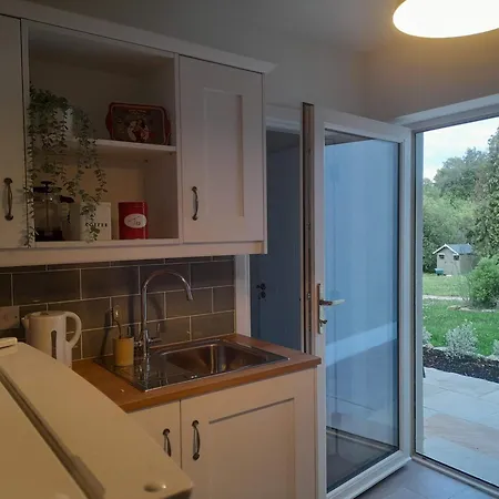 Double With Shared Bathroom Homestay szállás *